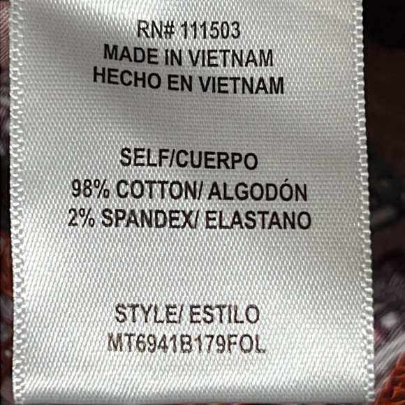 O.L.M. Smocked butterfly print cropped top size XL - Picture 3 of 6